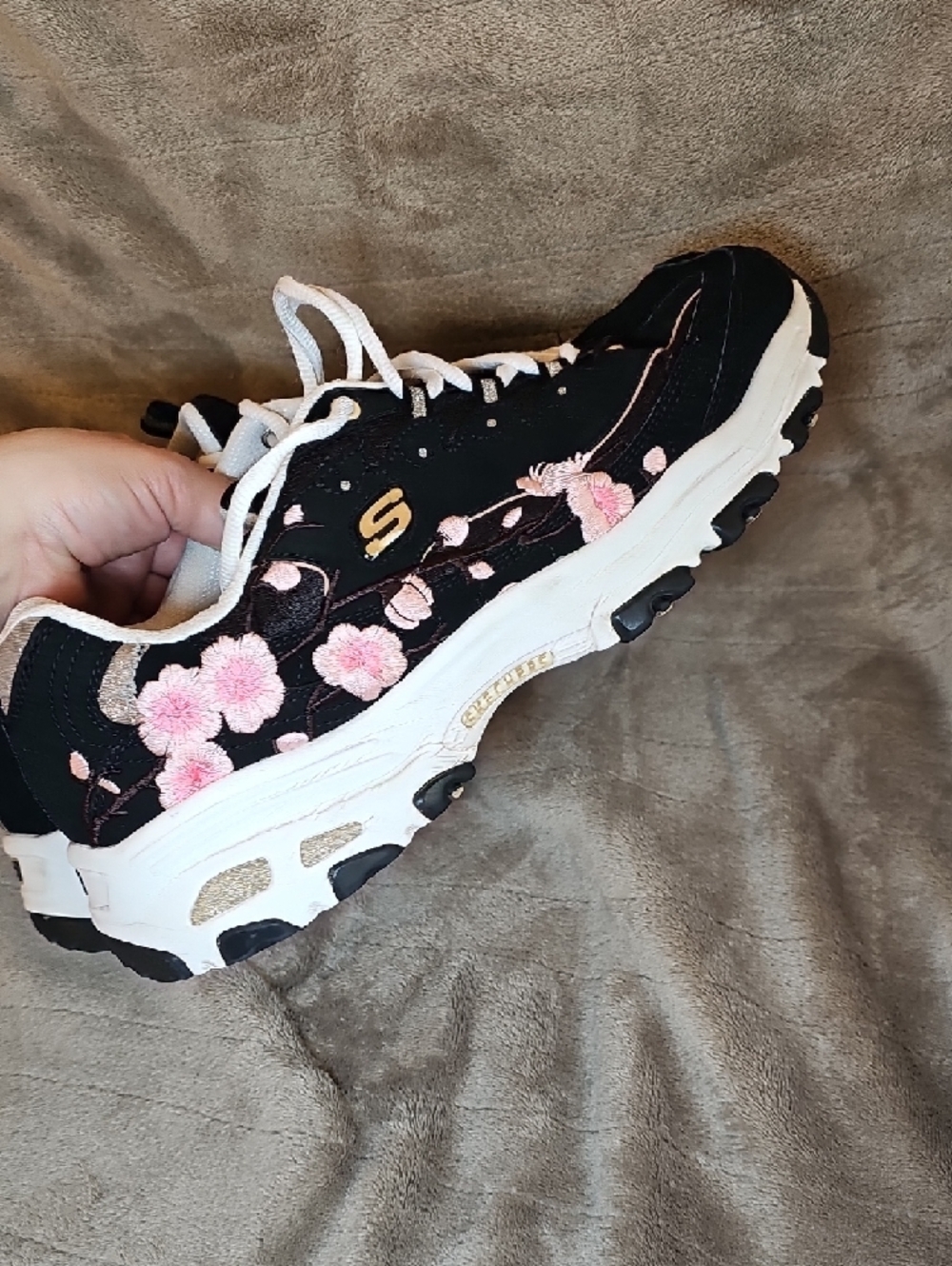 Skechers Women's Black Sneakers with Pink Floral Ch3rry Blosom Accents Size 11 - Picture 7 of 13